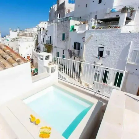 Casa Leo With Jacuzzi Остуни