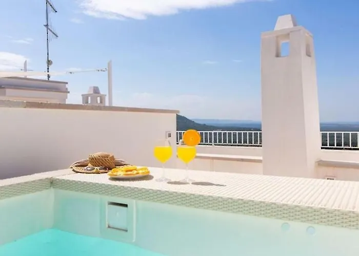 Casa Leo With Jacuzzi Остуни