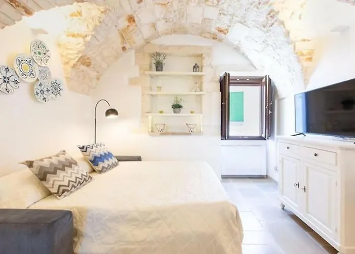 Casa Leo With Jacuzzi * Остуни